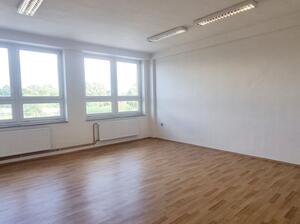 Pronájem komerčního objektu Kanceláře, 35 m²