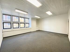 Pronájem komerčního objektu Kanceláře, 35 m²