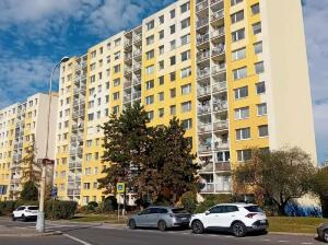 Prodej bytu 4+1, 84 m², Feřtekova, Praha 8 – Bohnice