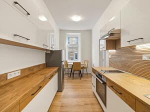 Pronájem bytu 2+kk, 34 m², Praha – náhled fotky 2